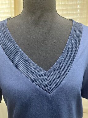 (New) Banana Republic Deep Navy V-Neck Short Sleeve Top with Textured Trim
